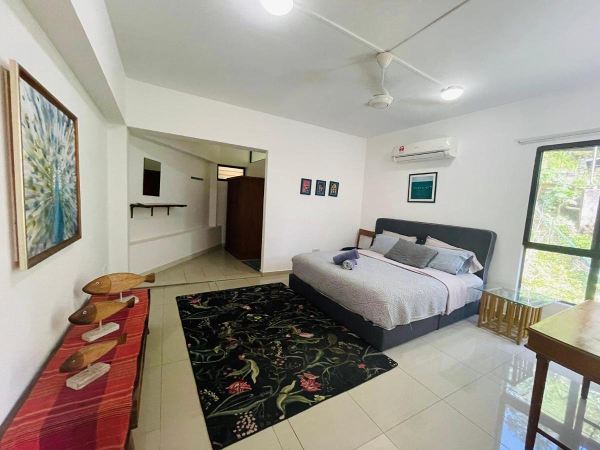 Kk Jungle Hideaway Lovely Apartment 5 Mins Walk To Town Kota Kinabalu Bagian luar foto
